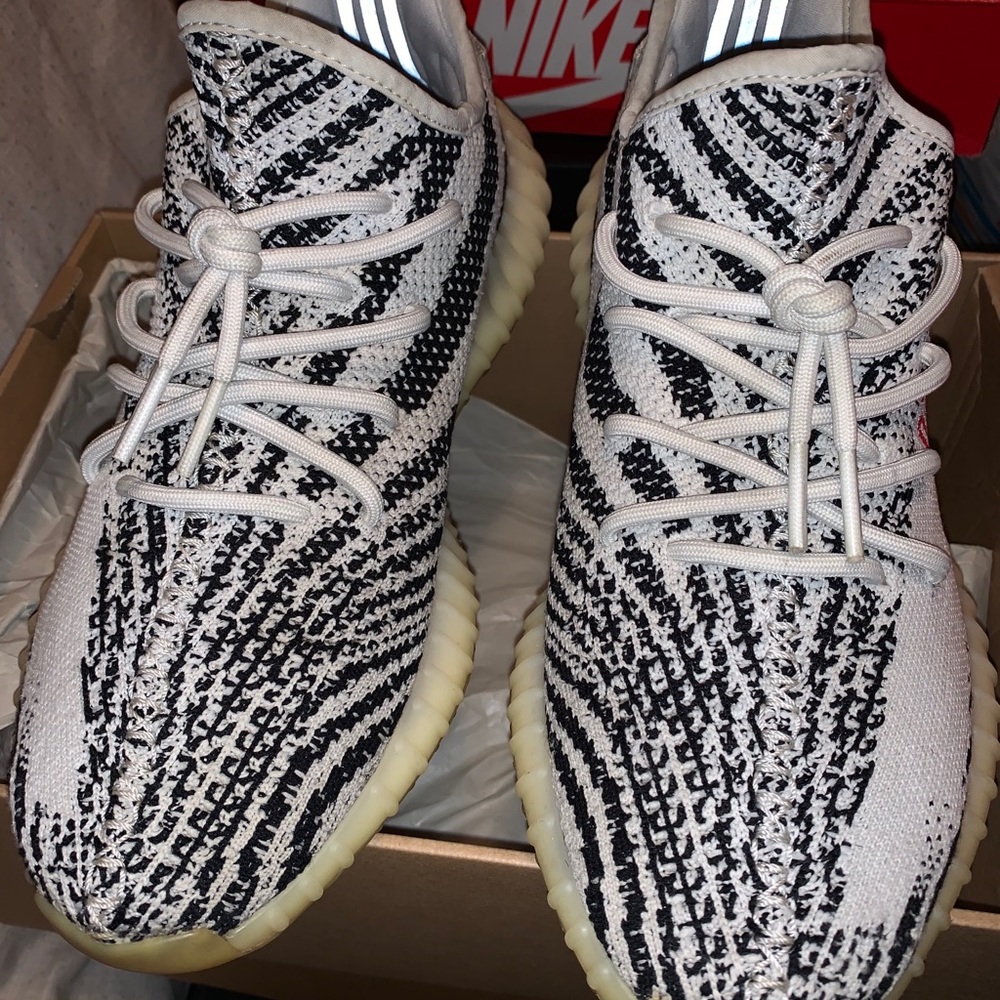 Zebra Yezzy V2 (First Drop) - image 4